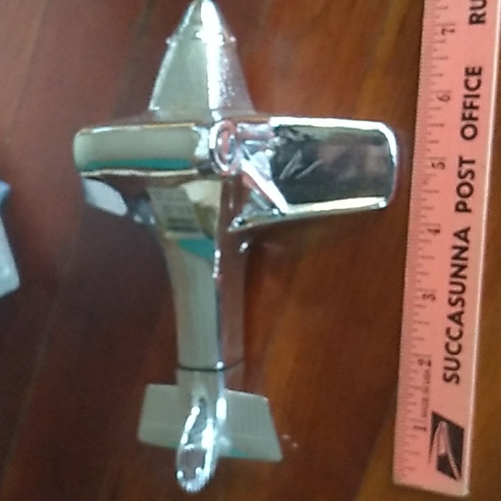 Avon SPIRIT OF St. Louis Wind Jammer